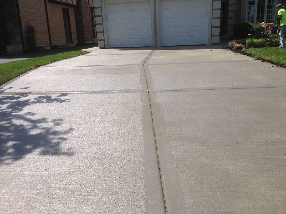 concrete-driveway-1_opt