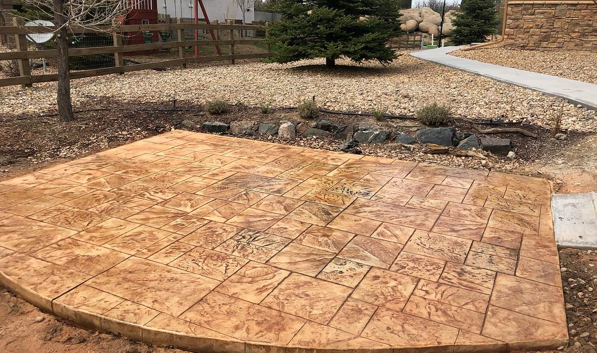 decorative-concrete-patios-2a